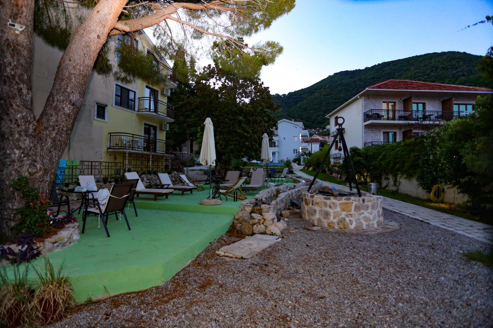 Apartments Cukovic Herceg Novi Buitenkant foto